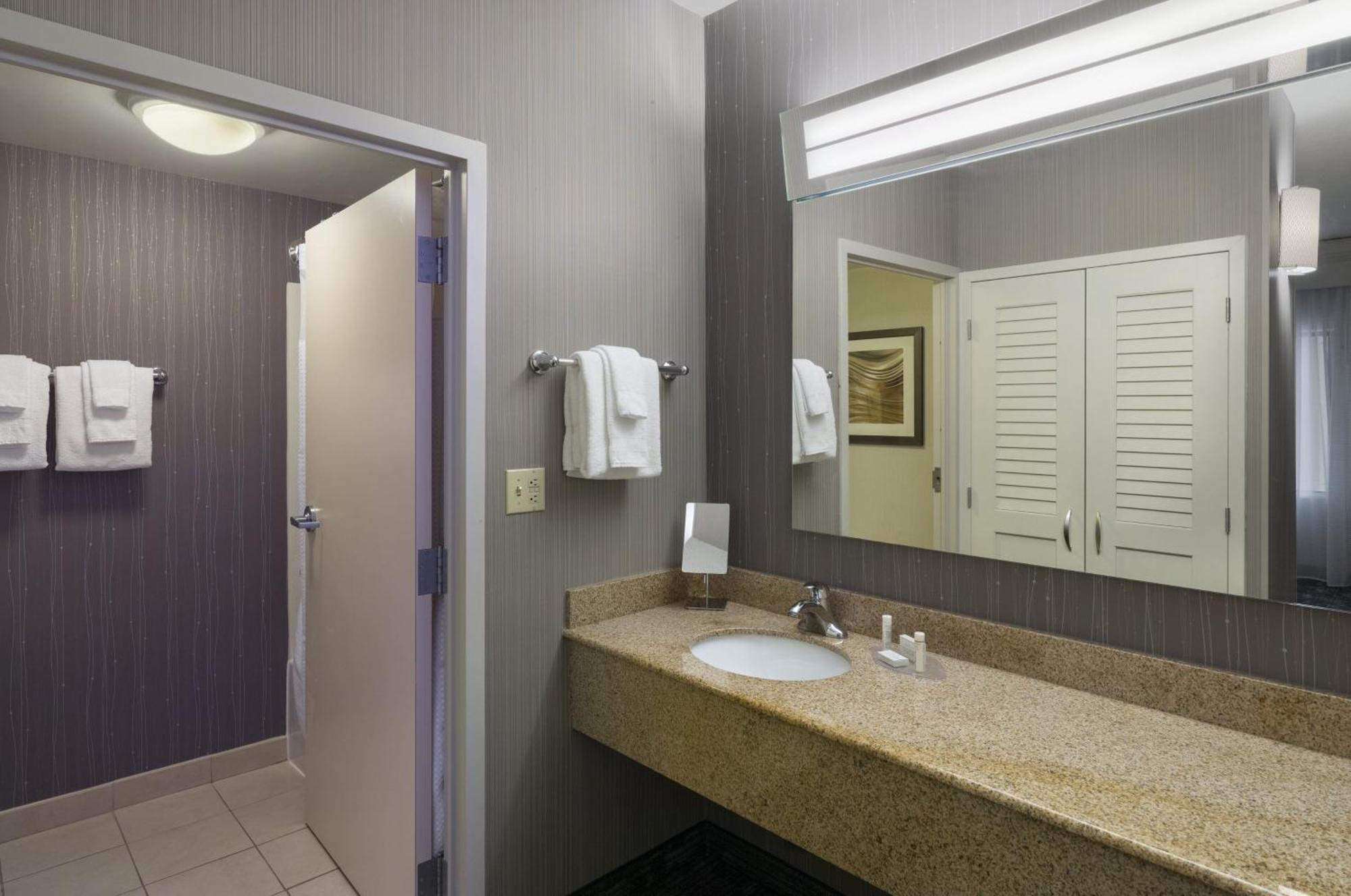 Courtyard By Marriott Scranton Montage Mountain Hotel Moosic Bagian luar foto